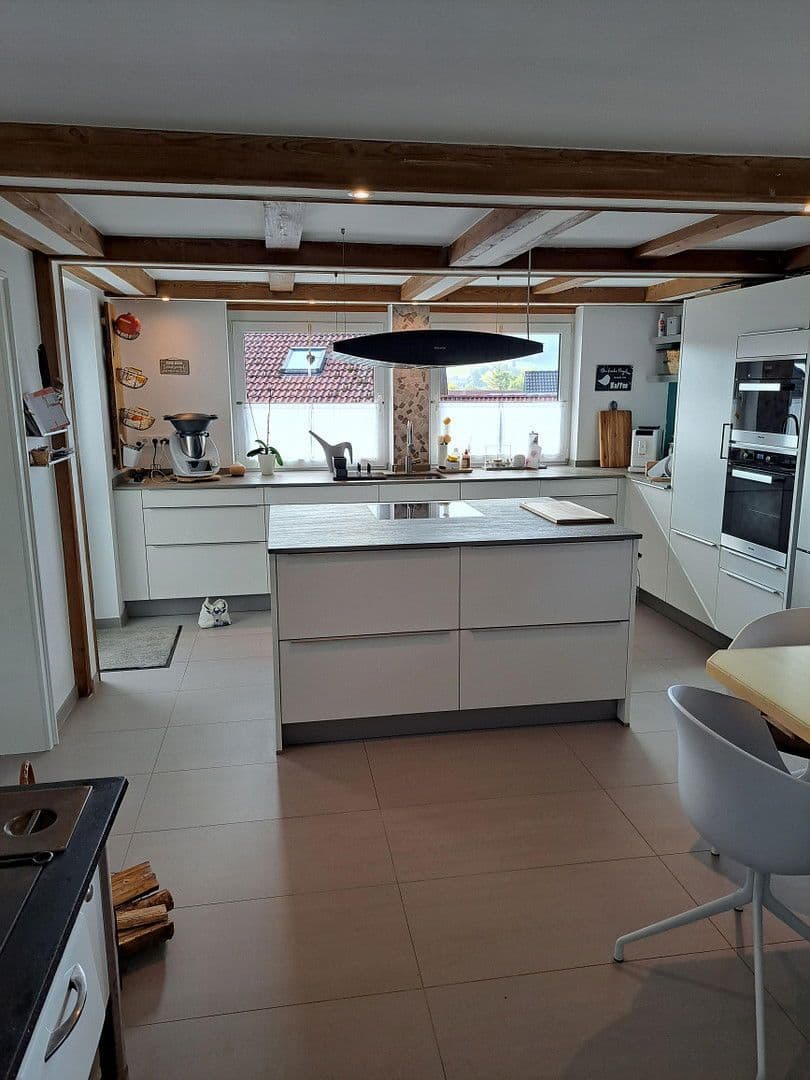 Prodej domu 293 m², pozemek 1.063 m², Ronsberg, Bavorsko Prodej domu 293 m², pozemek 1.063 m², Ronsberg, Bavorsko