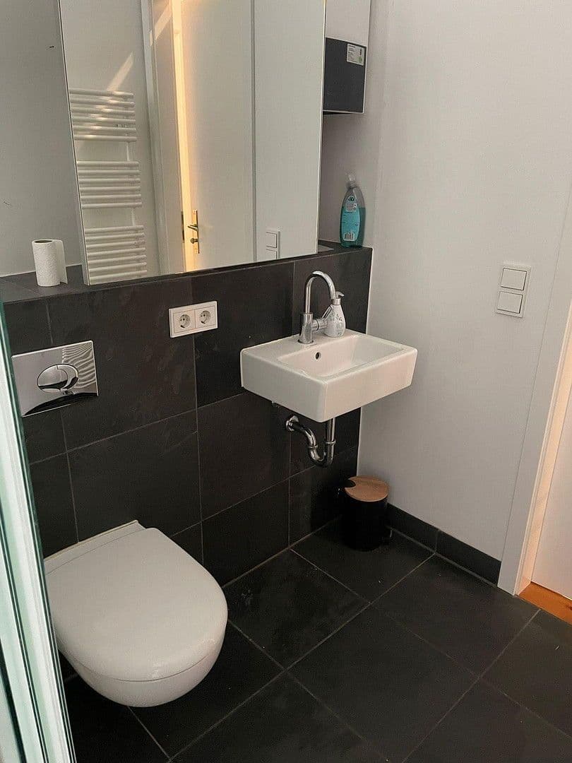 Pronájem bytu 4+1 137 m², Berlin, Berlín Pronájem bytu 4+1 137 m², Berlin, Berlín