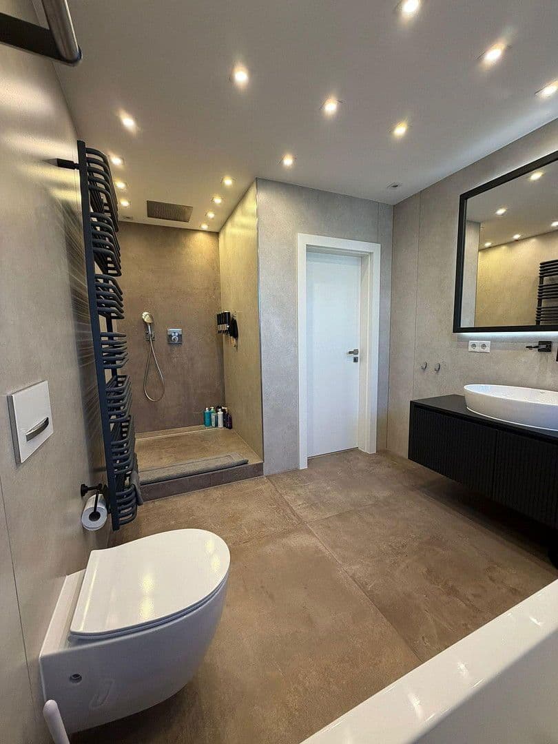 Prodej domu 290 m², pozemek 500 m², Mutterstadt, Porýní-Falc Prodej domu 290 m², pozemek 500 m², Mutterstadt, Porýní-Falc