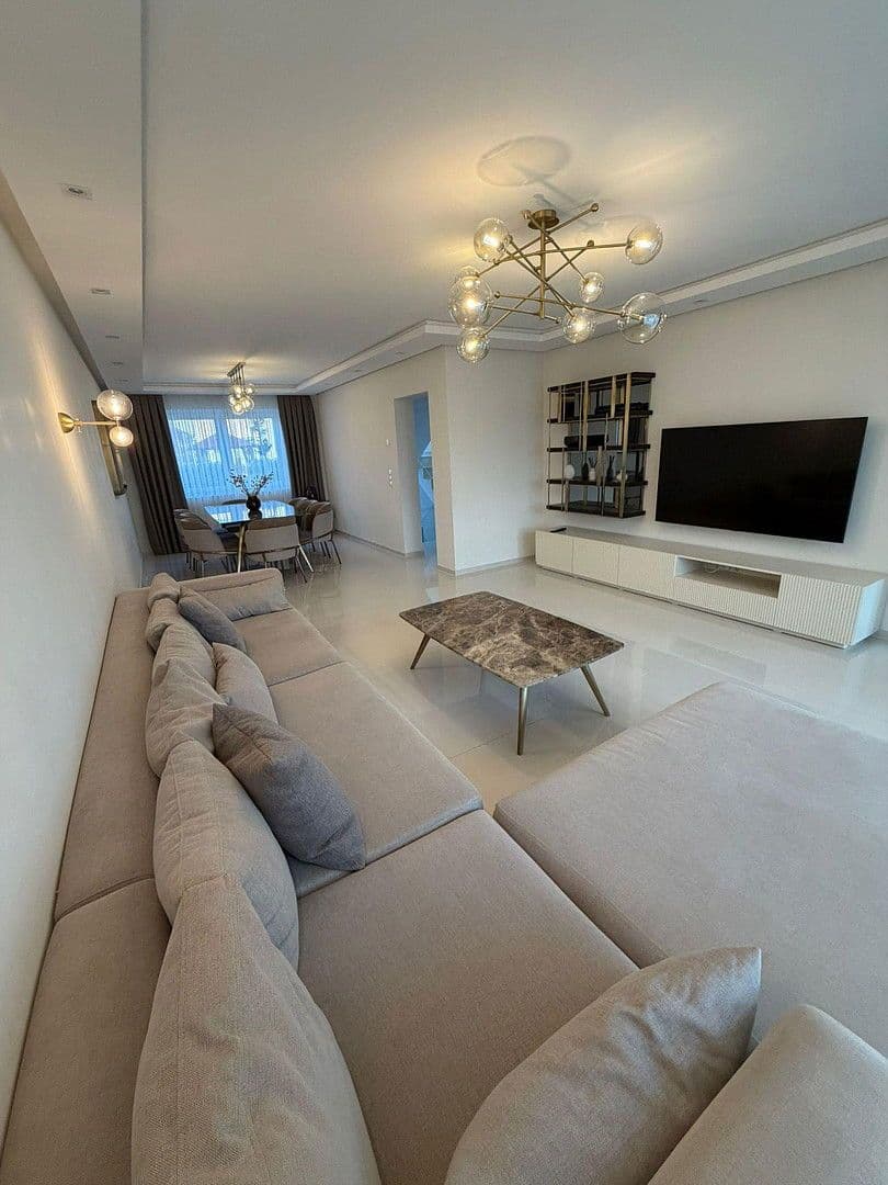 Prodej domu 290 m², pozemek 500 m², Mutterstadt, Porýní-Falc Prodej domu 290 m², pozemek 500 m², Mutterstadt, Porýní-Falc