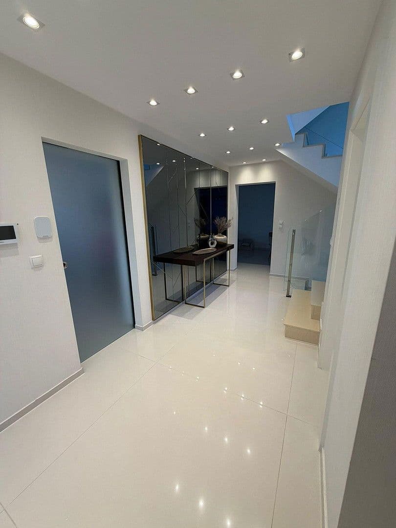 Prodej domu 290 m², pozemek 500 m², Mutterstadt, Porýní-Falc Prodej domu 290 m², pozemek 500 m², Mutterstadt, Porýní-Falc