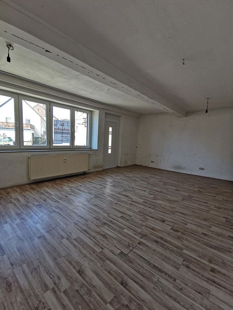 Prodej domu 220 m², pozemek 1.038 m², Blieskastel, Země Sársko Prodej domu 220 m², pozemek 1.038 m², Blieskastel, Země Sársko