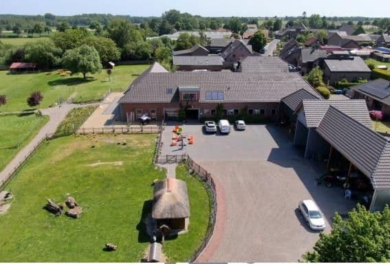 Prodej domu 450 m², pozemek 32.000 m², Niederkrüchten, Severní Porýní-Vestfálsko Prodej domu 450 m², pozemek 32.000 m², Niederkrüchten, Severní Porýní-Vestfálsko