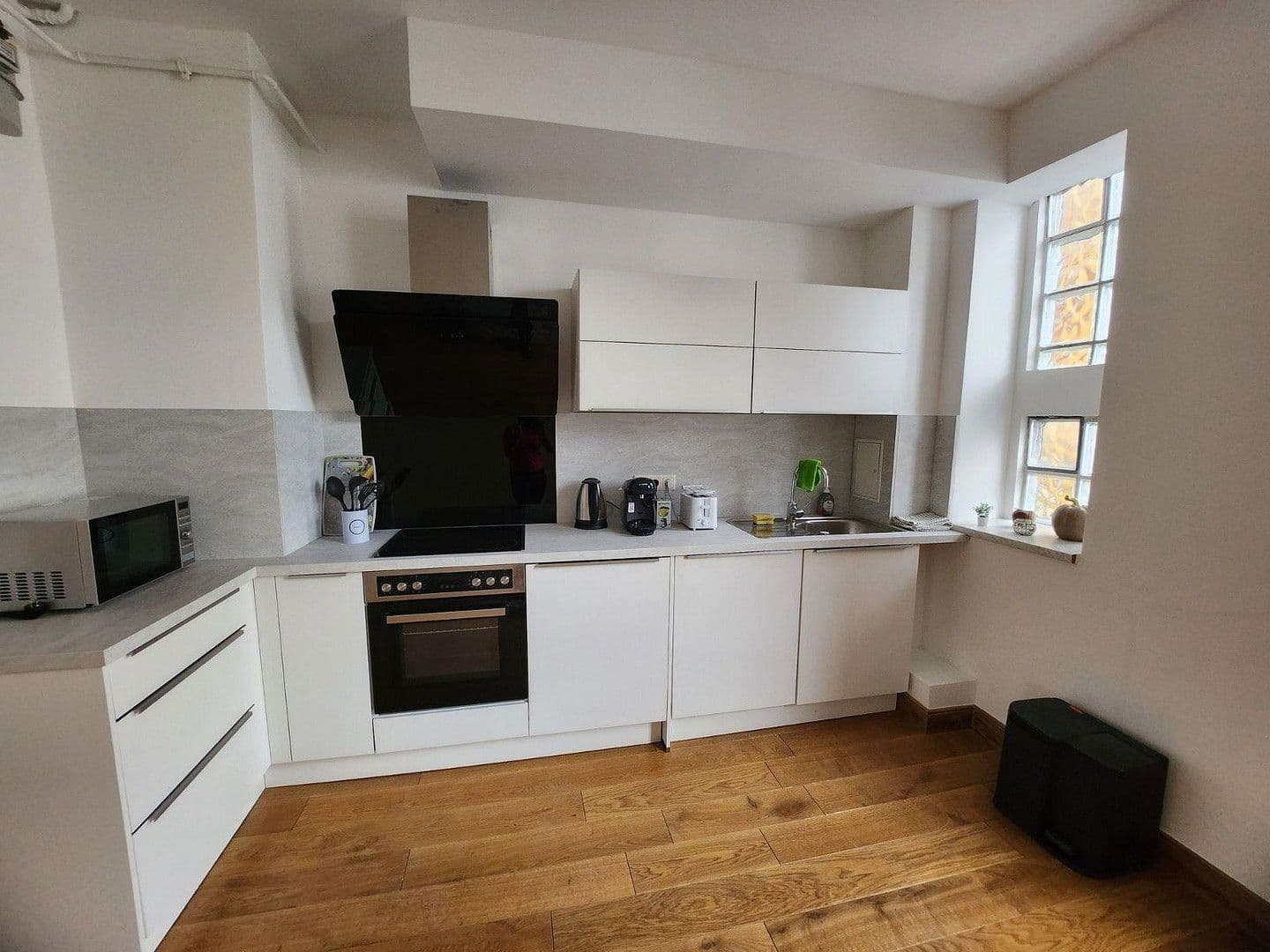 Pronájem bytu 2+1 87 m², Stuttgart, Bádensko-Württembersko Pronájem bytu 2+1 87 m², Stuttgart, Bádensko-Württembersko