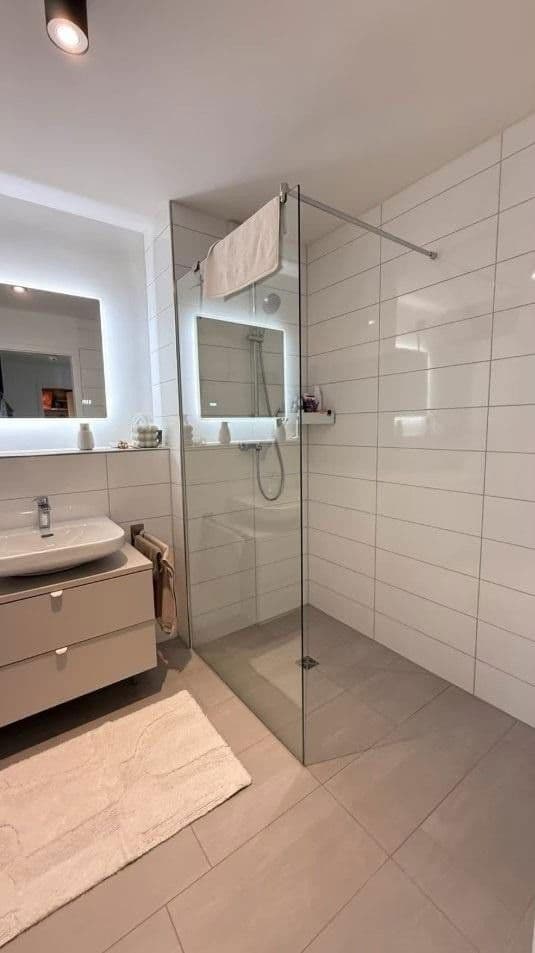 Pronájem bytu 2+1 76 m², Hannover, Dolní Sasko Pronájem bytu 2+1 76 m², Hannover, Dolní Sasko