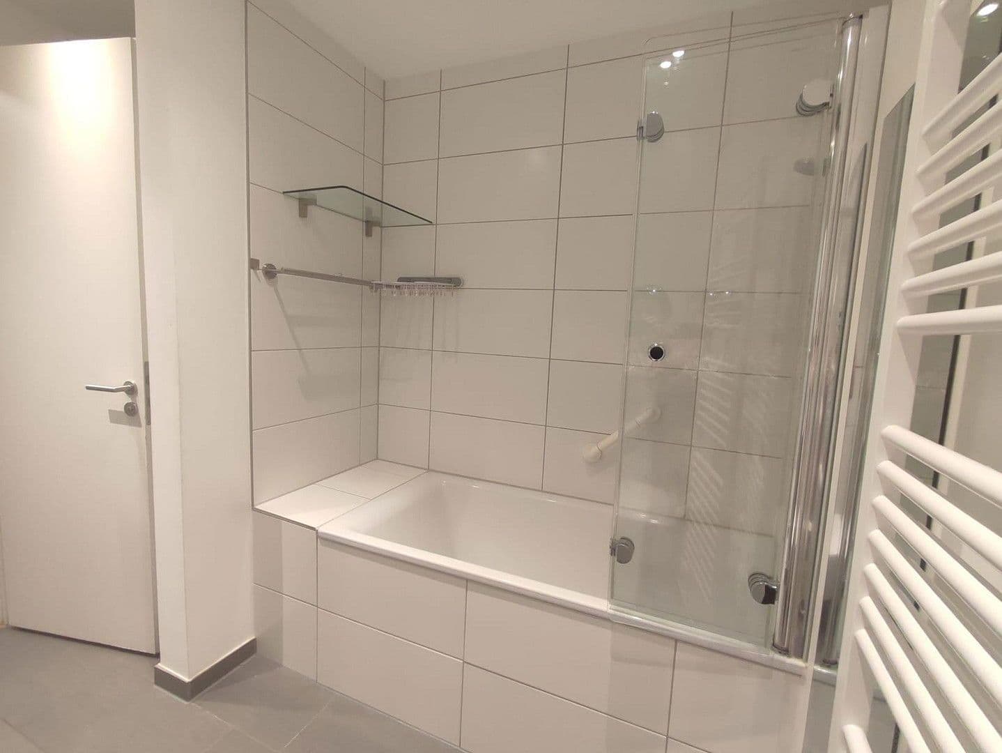 Pronájem bytu 3+1 74 m², Römischer Ring 48, Frankfurt am Main, Hessen Pronájem bytu 3+1 74 m², Römischer Ring 48, Frankfurt am Main, Hessen