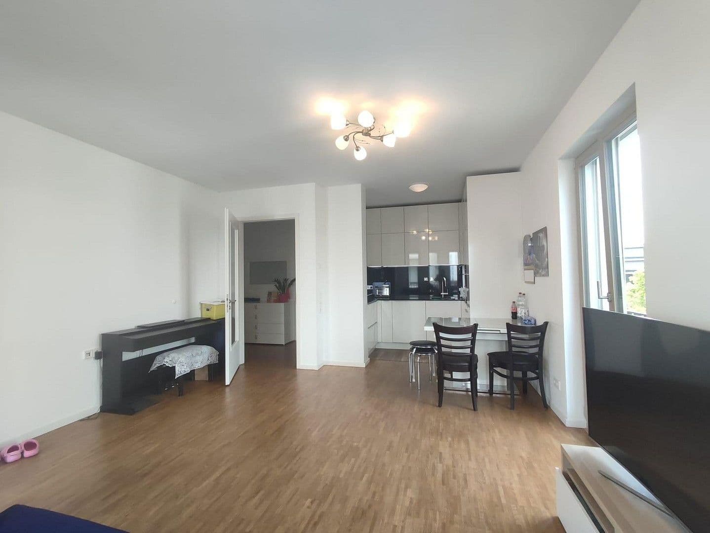 Pronájem bytu 3+1 74 m², Römischer Ring 48, Frankfurt am Main, Hessen Pronájem bytu 3+1 74 m², Römischer Ring 48, Frankfurt am Main, Hessen