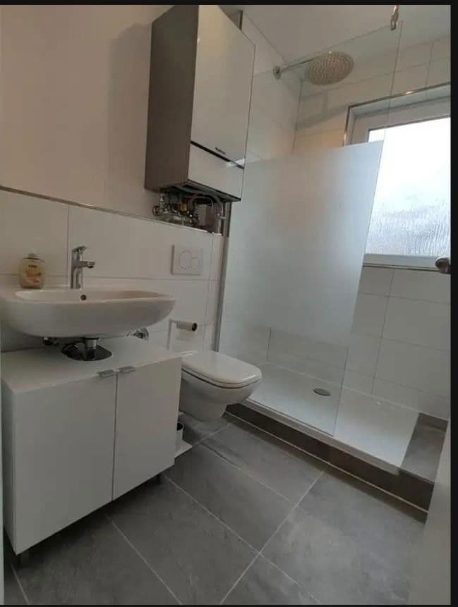 Pronájem bytu 1+1 32 m², Deidesheimer Straße 15, Stuttgart Weilimdorf, Bádensko-Württembersko Pronájem bytu 1+1 32 m², Deidesheimer Straße 15, Stuttgart Weilimdorf, Bádensko-Württembersko