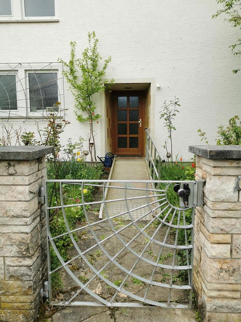 Prodej domu 140 m², pozemek 582 m², Bietigheim-Bissingen, Bádensko-Württembersko Prodej domu 140 m², pozemek 582 m², Bietigheim-Bissingen, Bádensko-Württembersko