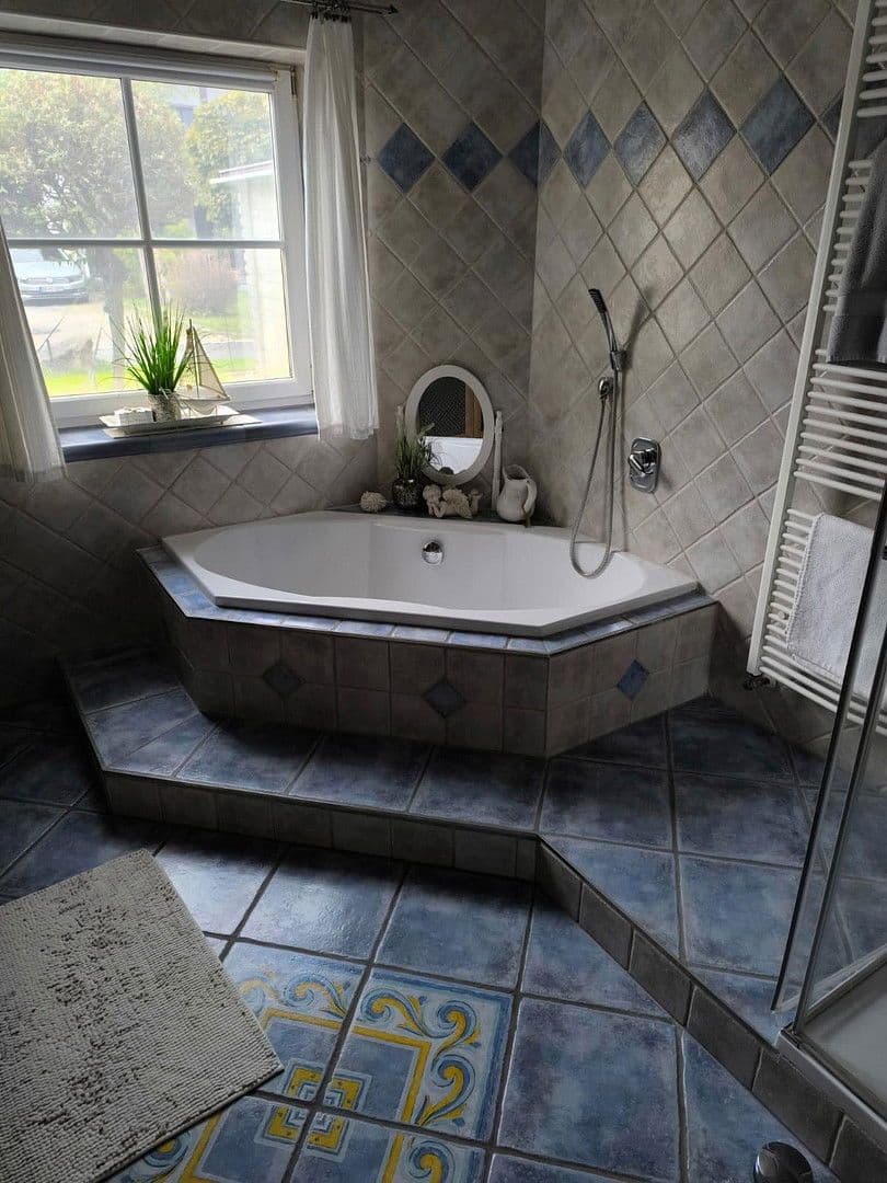 Prodej bytu 4+1 107 m², Söchtenau, Bavorsko Prodej bytu 4+1 107 m², Söchtenau, Bavorsko