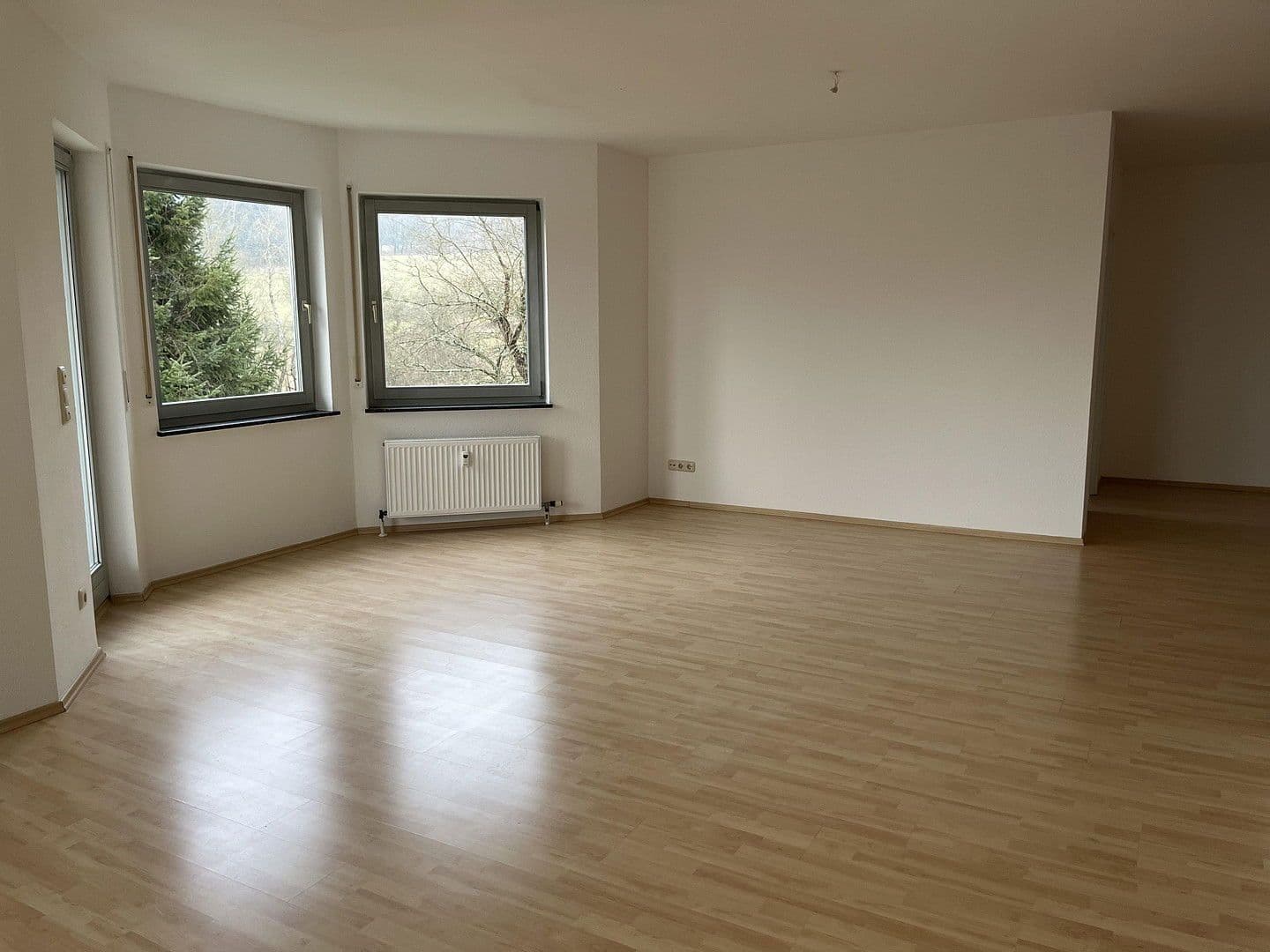 Pronájem bytu 3+1 96 m², Niedernhausen, Hessen Pronájem bytu 3+1 96 m², Niedernhausen, Hessen