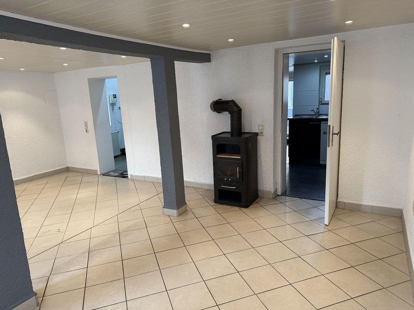 Prodej domu 100 m², pozemek 398 m², Heilbronn, Bádensko-Württembersko Prodej domu 100 m², pozemek 398 m², Heilbronn, Bádensko-Württembersko