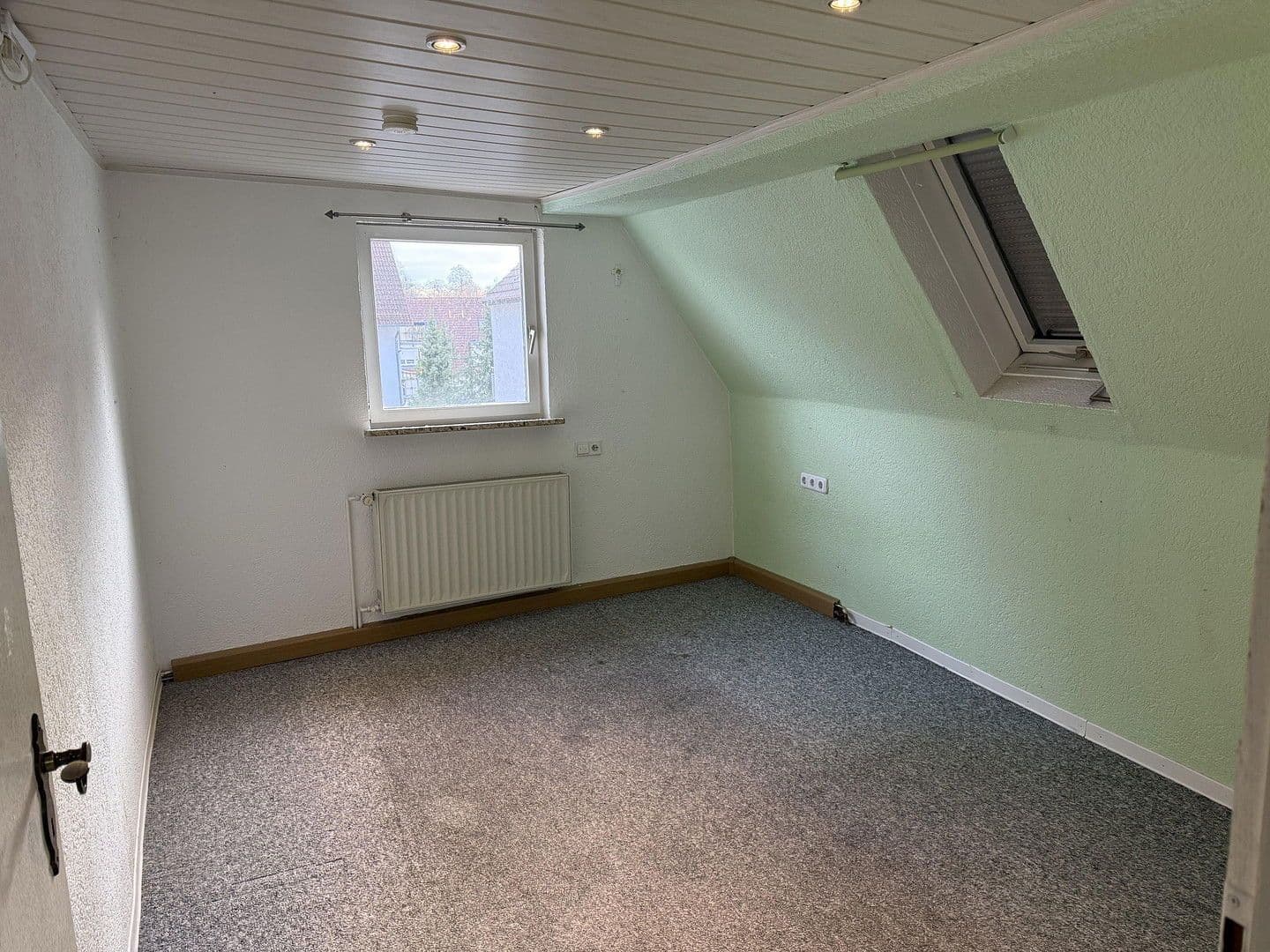 Prodej domu 100 m², pozemek 398 m², Heilbronn, Bádensko-Württembersko Prodej domu 100 m², pozemek 398 m², Heilbronn, Bádensko-Württembersko