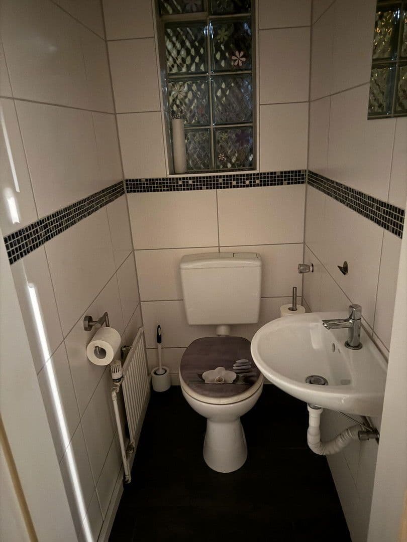 Prodej domu 100 m², pozemek 398 m², Heilbronn, Bádensko-Württembersko Prodej domu 100 m², pozemek 398 m², Heilbronn, Bádensko-Württembersko