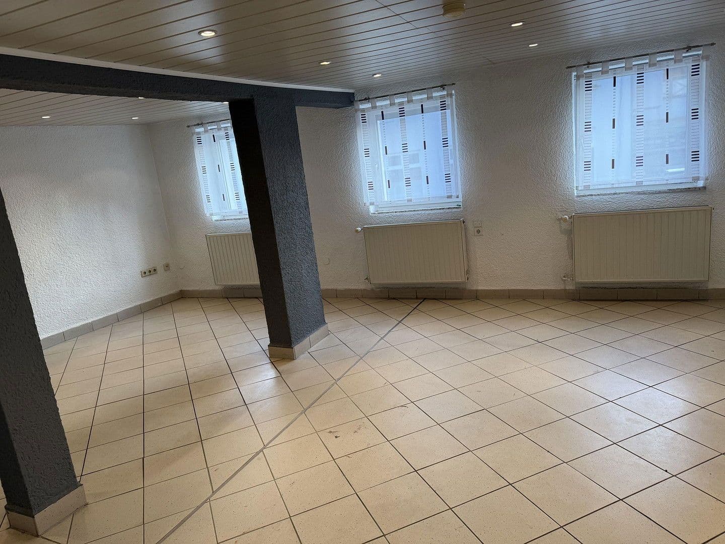 Prodej domu 100 m², pozemek 398 m², Heilbronn, Bádensko-Württembersko Prodej domu 100 m², pozemek 398 m², Heilbronn, Bádensko-Württembersko