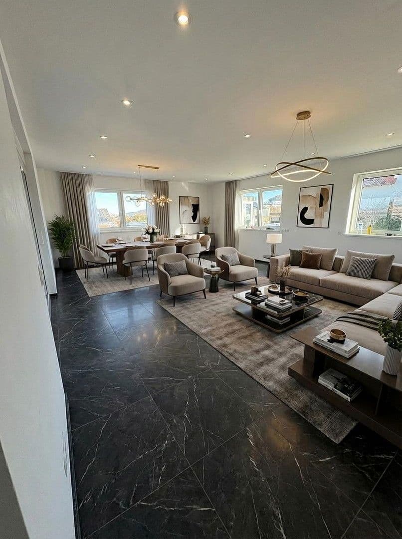 Pronájem domu 283 m², pozemek 657 m², Himmelsborn 19, Habichtswald, Hessen Pronájem domu 283 m², pozemek 657 m², Himmelsborn 19, Habichtswald, Hessen