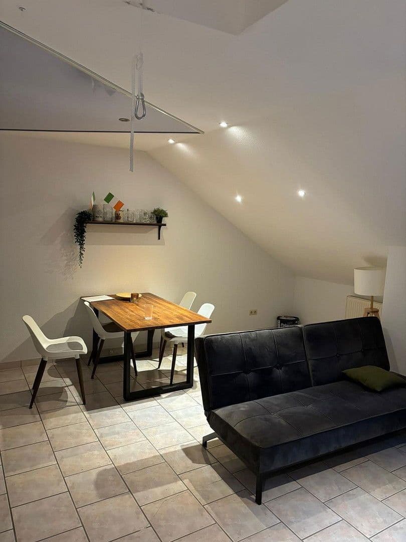 Prodej domu 156 m², pozemek 404 m², Oftersheim, Bádensko-Württembersko Prodej domu 156 m², pozemek 404 m², Oftersheim, Bádensko-Württembersko