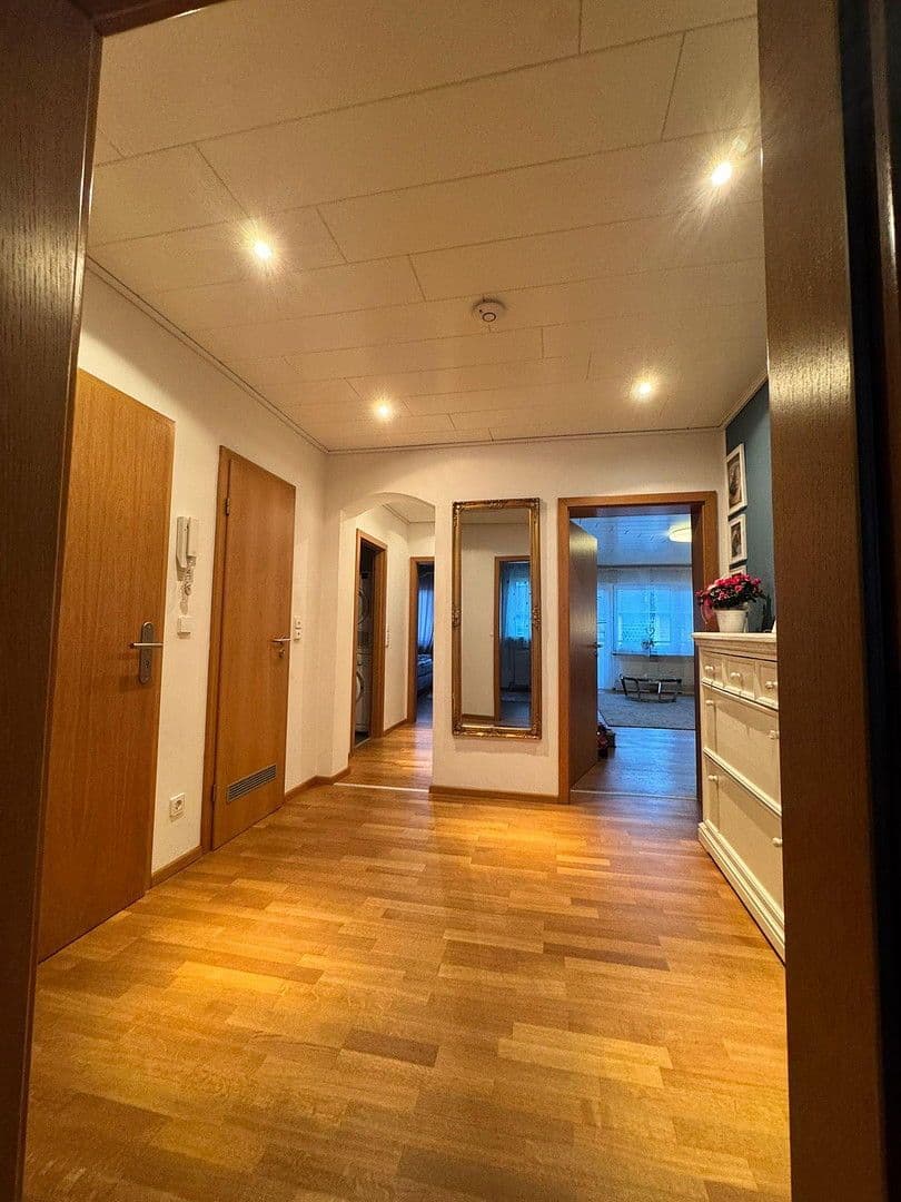 Prodej bytu 3+1 92 m², Schwetzingen, Bádensko-Württembersko Prodej bytu 3+1 92 m², Schwetzingen, Bádensko-Württembersko