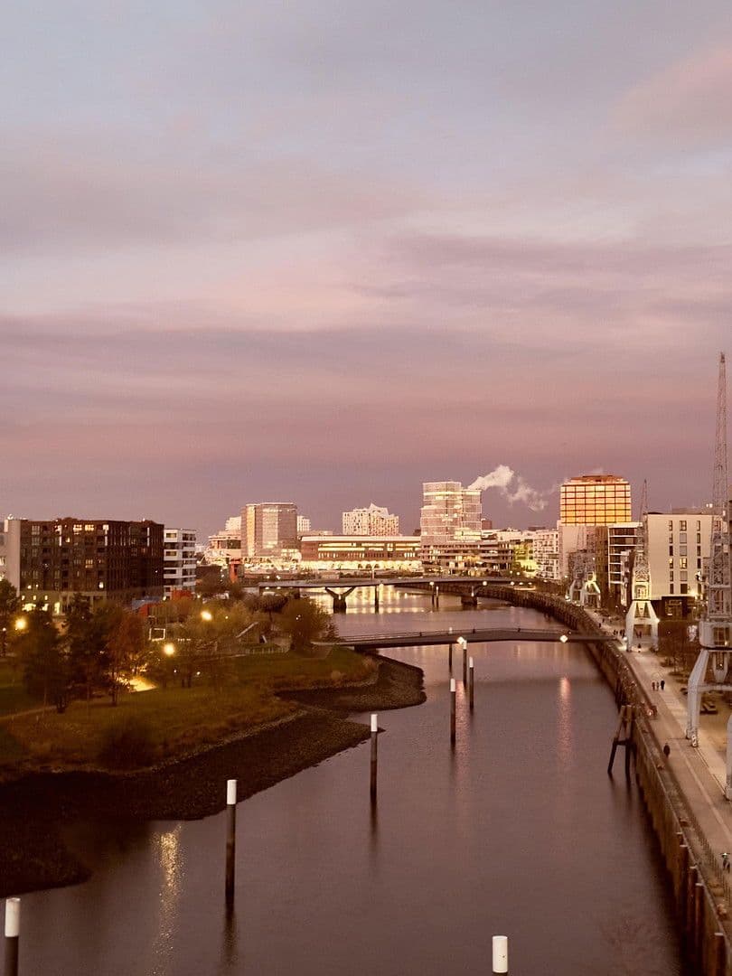 Prodej bytu 4+1 127 m², Hamburg, Hamburg Prodej bytu 4+1 127 m², Hamburg, Hamburg