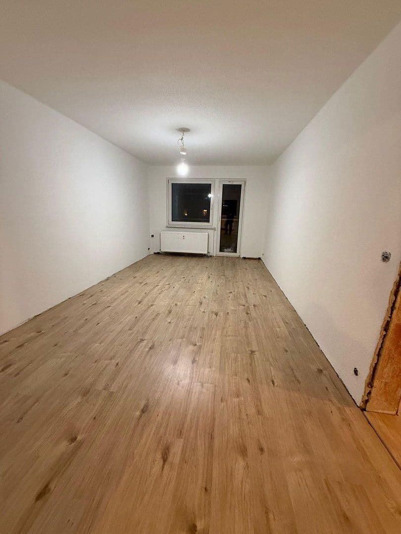 Pronájem bytu 3+1 59 m², Erfurter Straße 7, Grammetal, Durynsko Pronájem bytu 3+1 59 m², Erfurter Straße 7, Grammetal, Durynsko