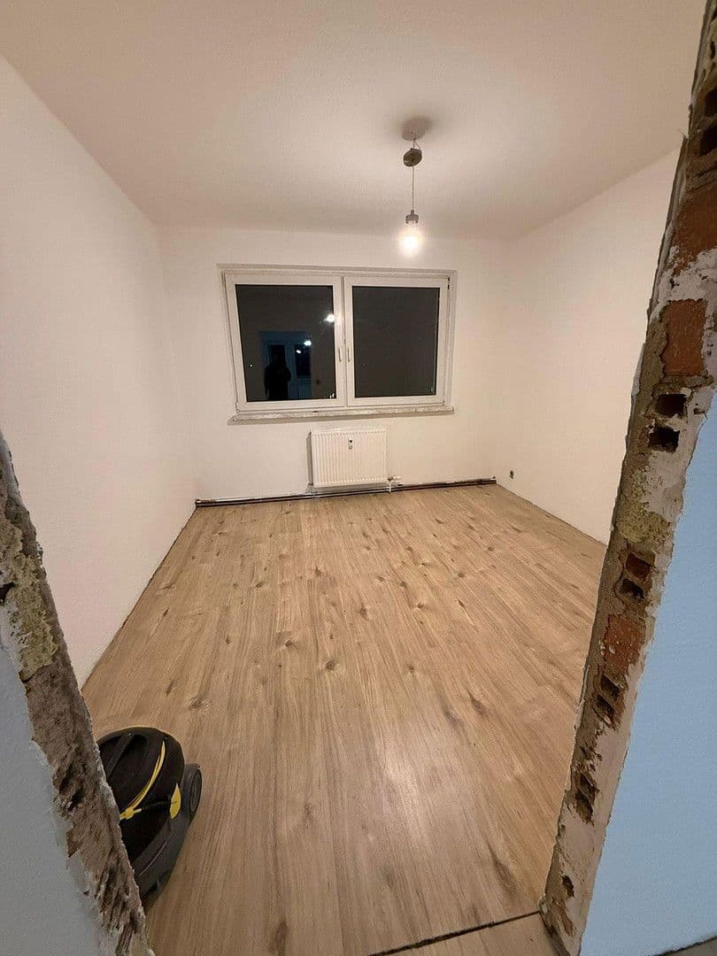 Pronájem bytu 3+1 59 m², Erfurter Straße 7, Grammetal, Durynsko Pronájem bytu 3+1 59 m², Erfurter Straße 7, Grammetal, Durynsko