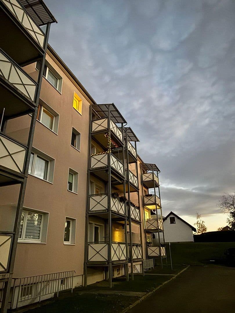 Pronájem bytu 3+1 59 m², Erfurter Straße 7, Grammetal, Durynsko Pronájem bytu 3+1 59 m², Erfurter Straße 7, Grammetal, Durynsko