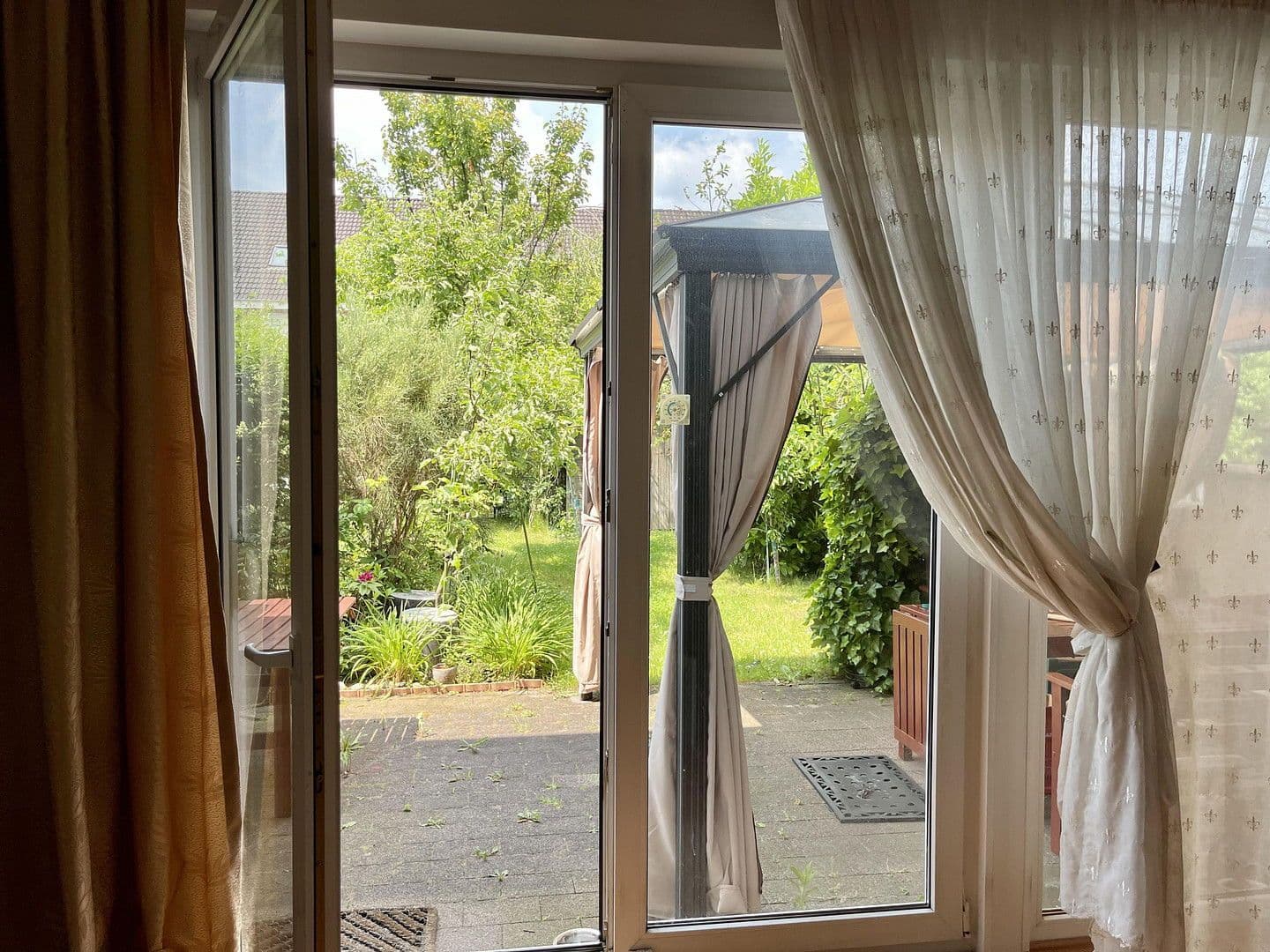 Pronájem domu 145 m², pozemek 370 m², Franz-Raveaux-Straße 32, Köln, Severní Porýní-Vestfálsko Pronájem domu 145 m², pozemek 370 m², Franz-Raveaux-Straße 32, Köln, Severní Porýní-Vestfálsko