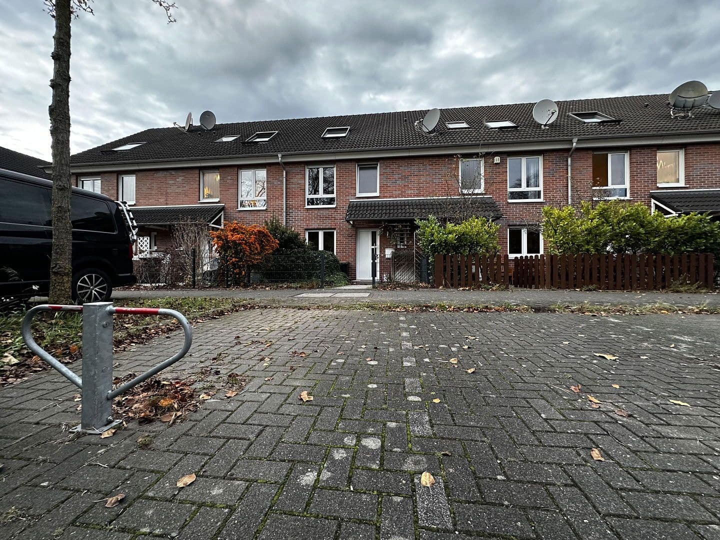 Pronájem domu 145 m², pozemek 370 m², Franz-Raveaux-Straße 32, Köln, Severní Porýní-Vestfálsko Pronájem domu 145 m², pozemek 370 m², Franz-Raveaux-Straße 32, Köln, Severní Porýní-Vestfálsko