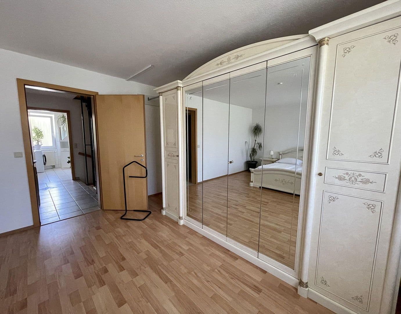 Pronájem domu 145 m², pozemek 370 m², Franz-Raveaux-Straße 32, Köln, Severní Porýní-Vestfálsko Pronájem domu 145 m², pozemek 370 m², Franz-Raveaux-Straße 32, Köln, Severní Porýní-Vestfálsko