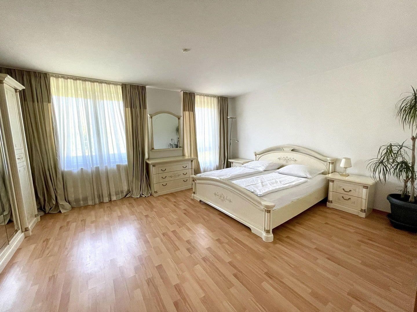 Pronájem domu 145 m², pozemek 370 m², Franz-Raveaux-Straße 32, Köln, Severní Porýní-Vestfálsko Pronájem domu 145 m², pozemek 370 m², Franz-Raveaux-Straße 32, Köln, Severní Porýní-Vestfálsko