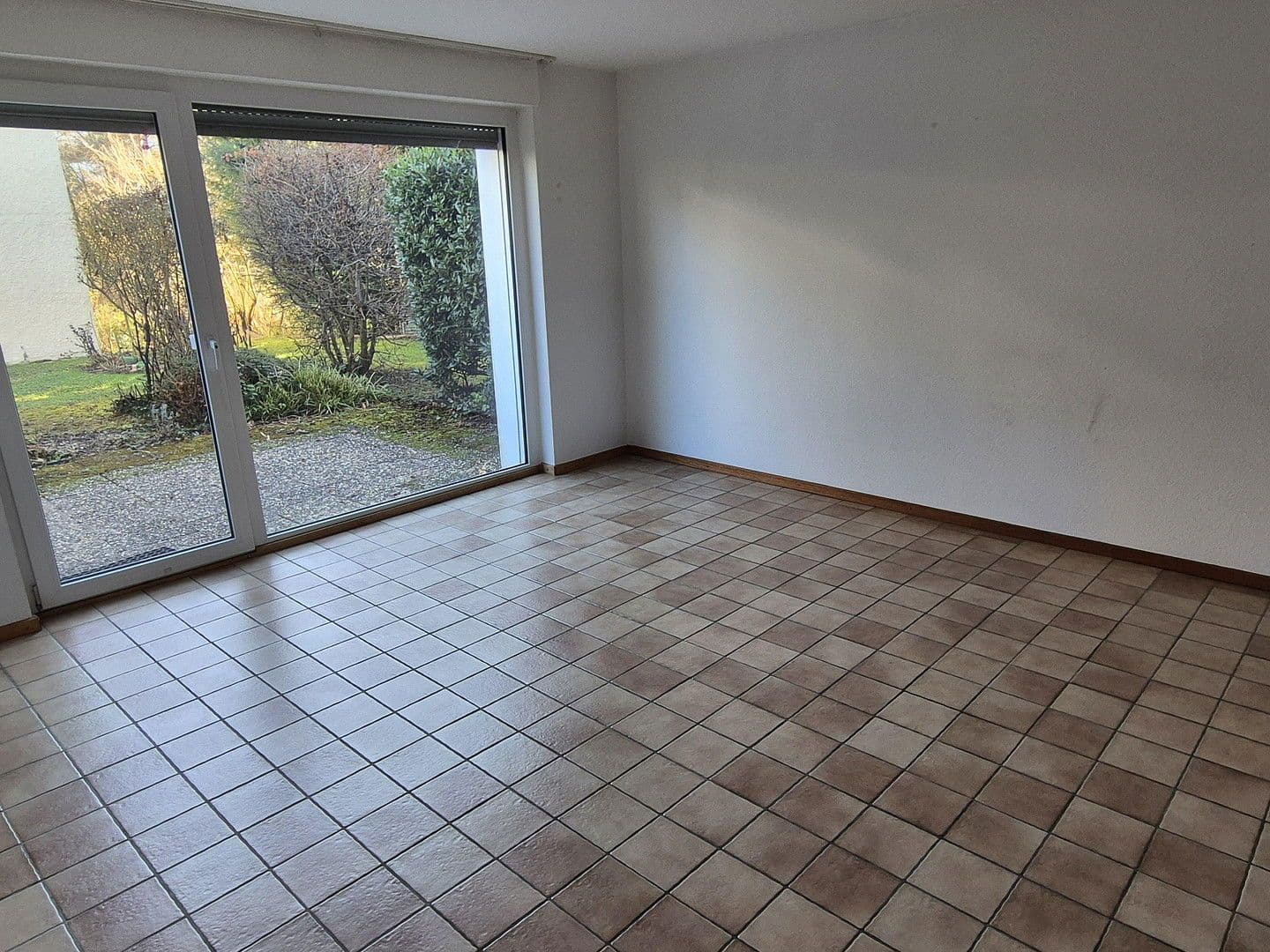 Pronájem bytu 2+1 65 m², Lameystraße 47, Pforzheim, Bádensko-Württembersko Pronájem bytu 2+1 65 m², Lameystraße 47, Pforzheim, Bádensko-Württembersko