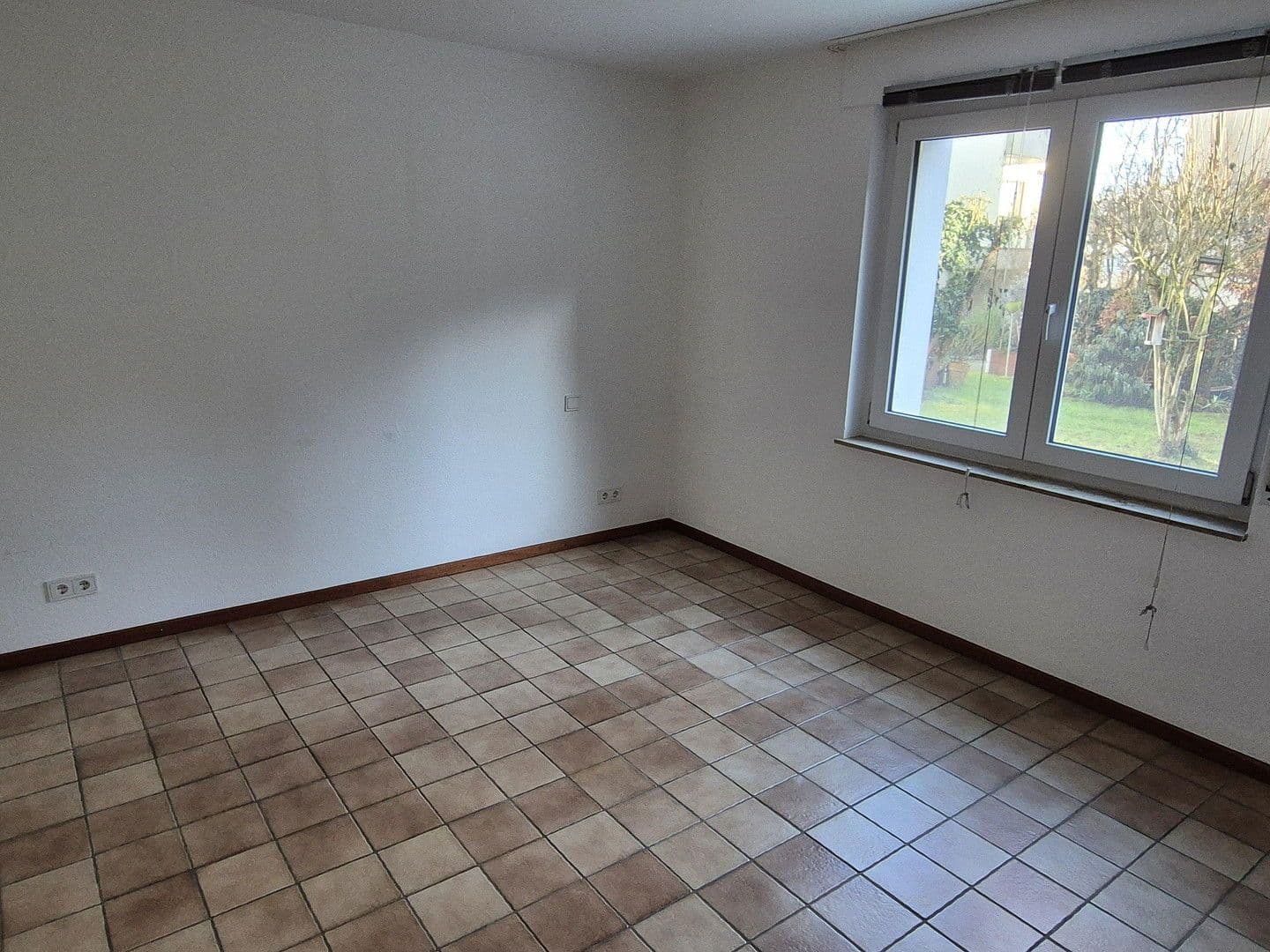 Pronájem bytu 2+1 65 m², Lameystraße 47, Pforzheim, Bádensko-Württembersko Pronájem bytu 2+1 65 m², Lameystraße 47, Pforzheim, Bádensko-Württembersko