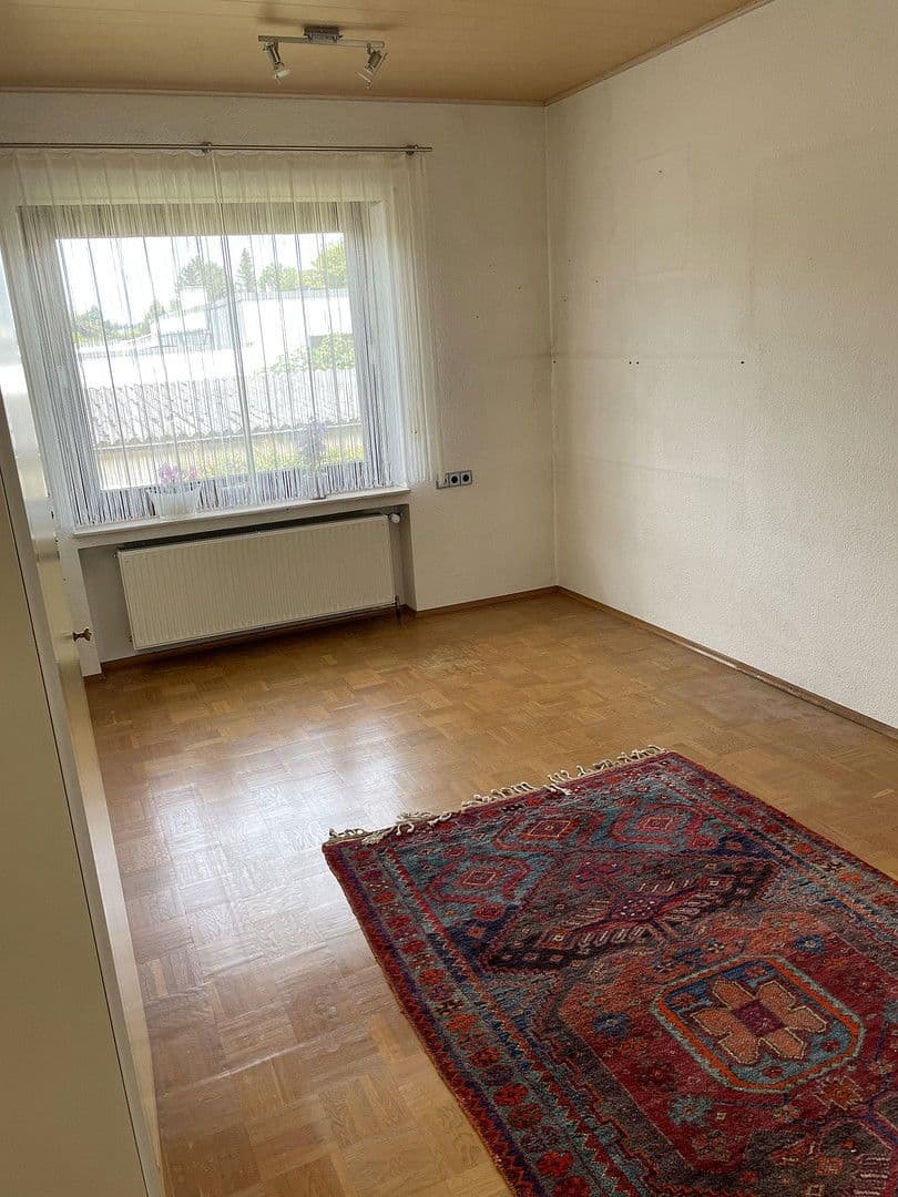 Prodej domu 186 m², pozemek 915 m², Abstatt, Bádensko-Württembersko Prodej domu 186 m², pozemek 915 m², Abstatt, Bádensko-Württembersko