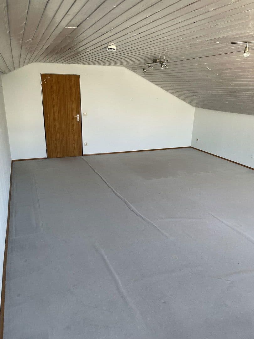 Prodej domu 186 m², pozemek 915 m², Abstatt, Bádensko-Württembersko Prodej domu 186 m², pozemek 915 m², Abstatt, Bádensko-Württembersko