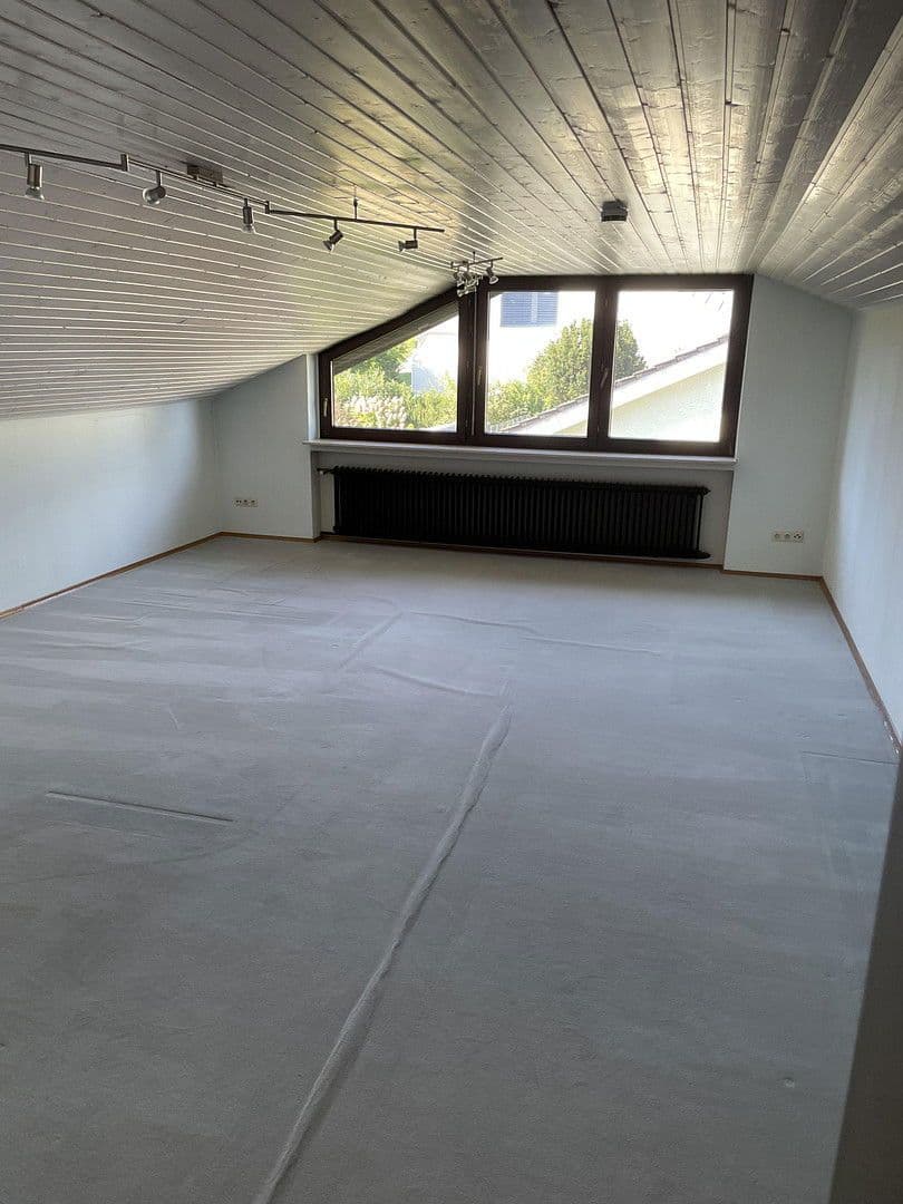 Prodej domu 186 m², pozemek 915 m², Abstatt, Bádensko-Württembersko Prodej domu 186 m², pozemek 915 m², Abstatt, Bádensko-Württembersko