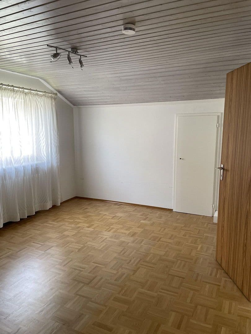 Prodej domu 186 m², pozemek 915 m², Abstatt, Bádensko-Württembersko Prodej domu 186 m², pozemek 915 m², Abstatt, Bádensko-Württembersko