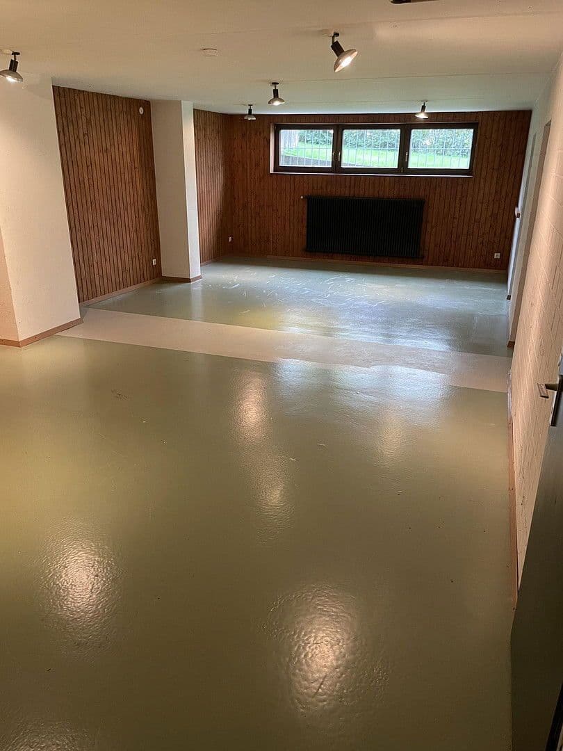Prodej domu 186 m², pozemek 915 m², Abstatt, Bádensko-Württembersko Prodej domu 186 m², pozemek 915 m², Abstatt, Bádensko-Württembersko