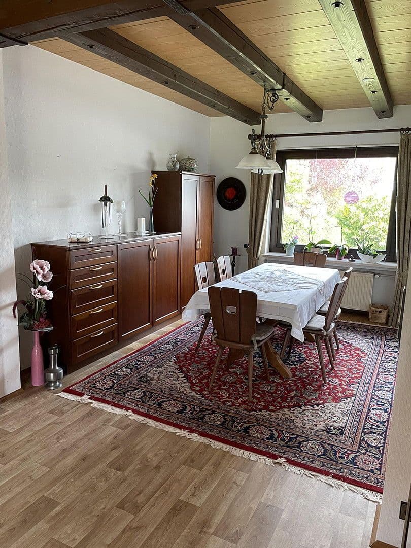 Prodej domu 186 m², pozemek 915 m², Abstatt, Bádensko-Württembersko Prodej domu 186 m², pozemek 915 m², Abstatt, Bádensko-Württembersko