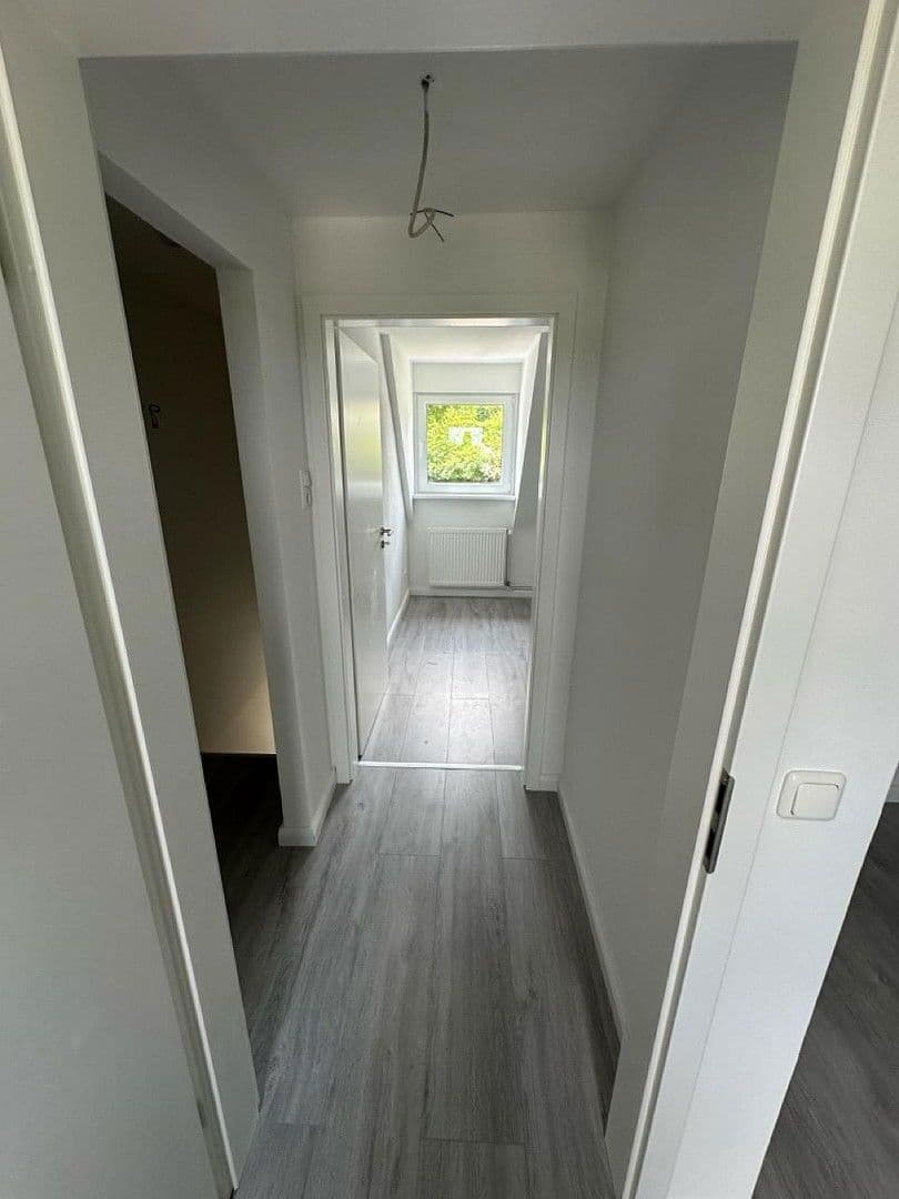 Prodej domu 77 m², pozemek 325 m², Vagel-Griep-Platz 5, Hamburg-Eißendorf, Hamburg Prodej domu 77 m², pozemek 325 m², Vagel-Griep-Platz 5, Hamburg-Eißendorf, Hamburg