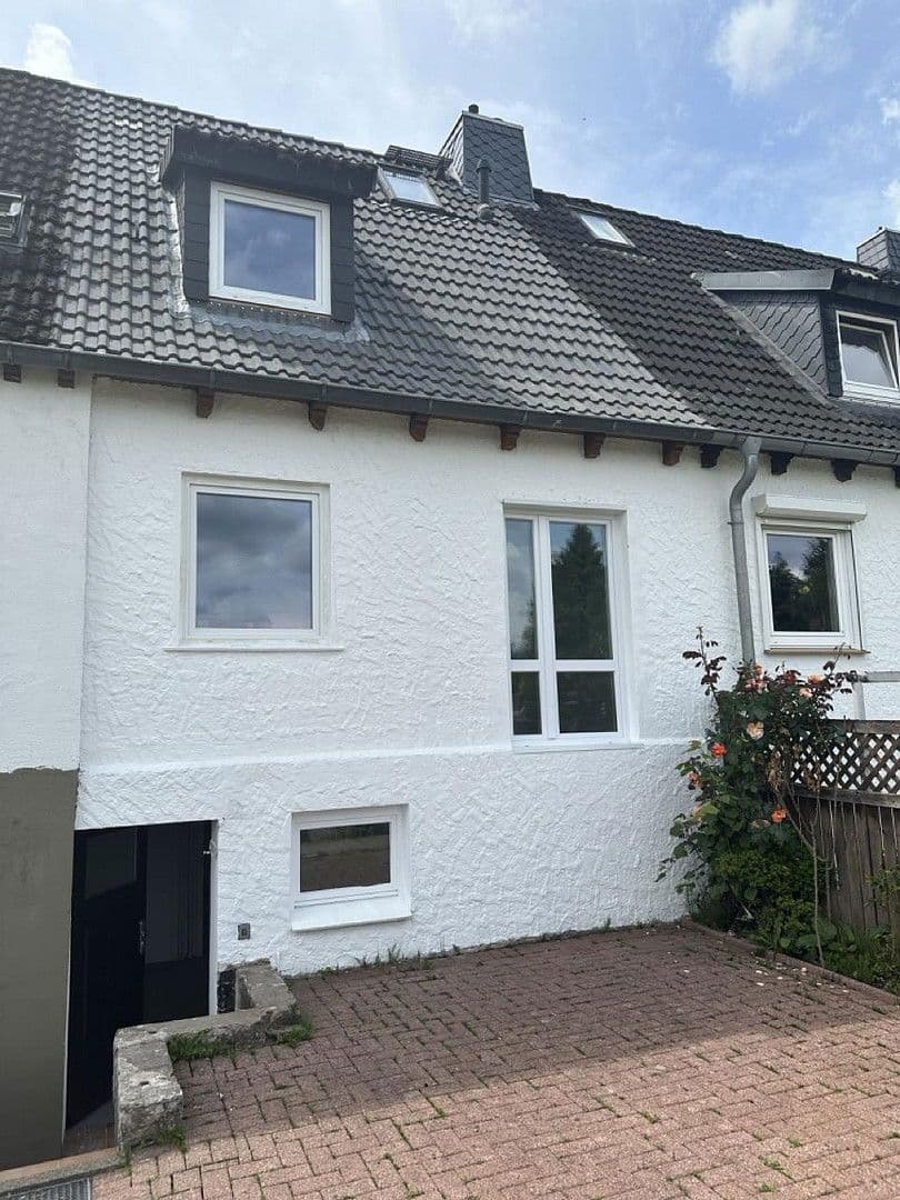 Prodej domu 77 m², pozemek 325 m², Vagel-Griep-Platz 5, Hamburg-Eißendorf, Hamburg Prodej domu 77 m², pozemek 325 m², Vagel-Griep-Platz 5, Hamburg-Eißendorf, Hamburg