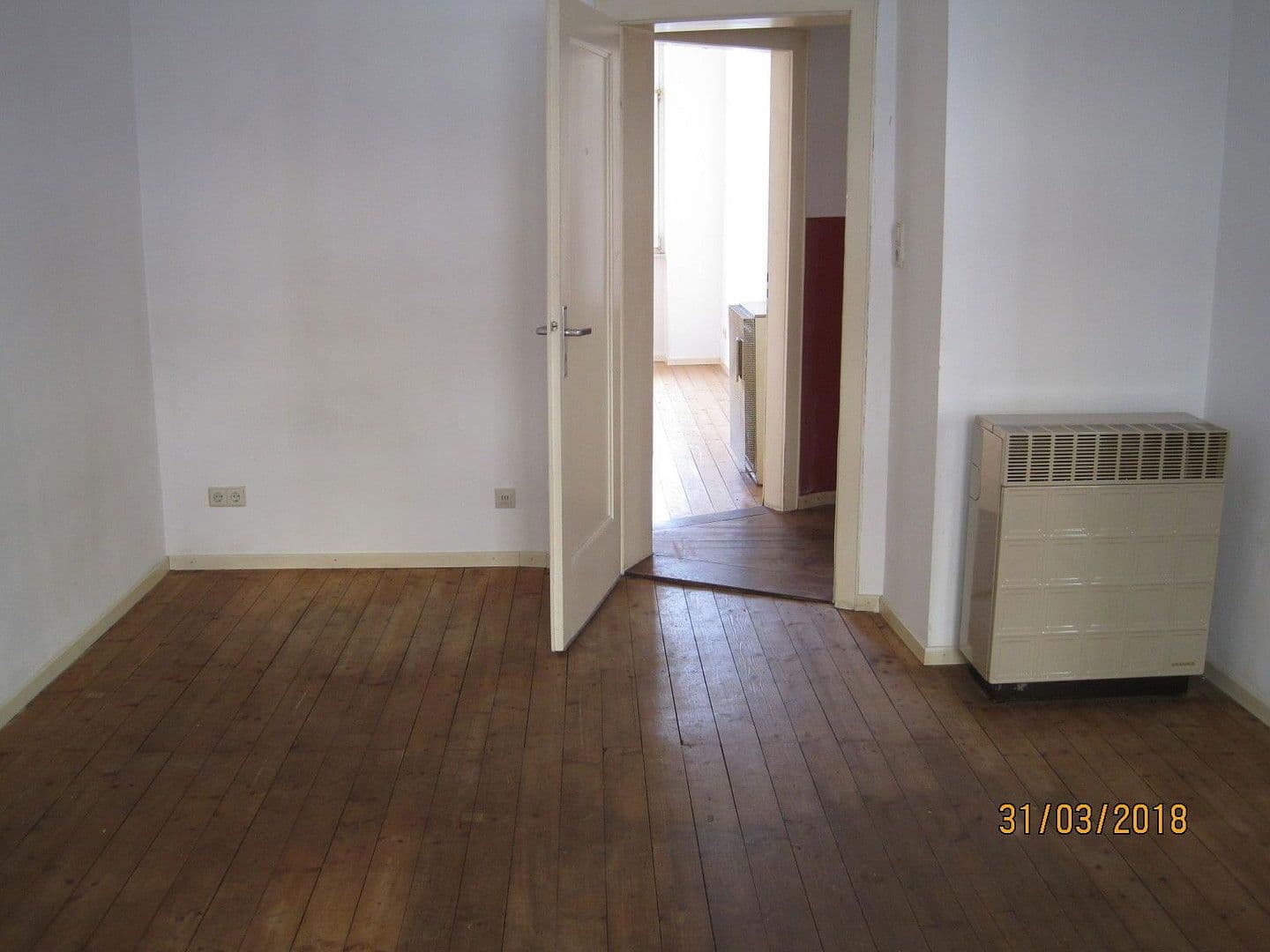 Pronájem bytu 3+1 78 m², Bach Str. 77, Karlsruhe, Bádensko-Württembersko Pronájem bytu 3+1 78 m², Bach Str. 77, Karlsruhe, Bádensko-Württembersko