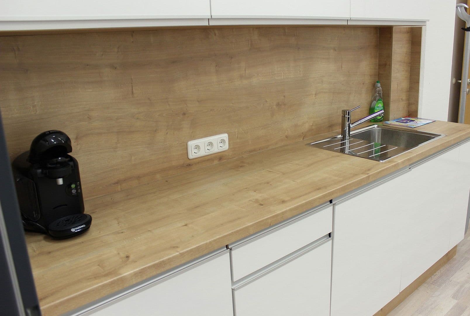 Pronájem kanceláře 24 m², Brixenerstr. 8, Augsburg, Bavorsko Pronájem kanceláře 24 m², Brixenerstr. 8, Augsburg, Bavorsko