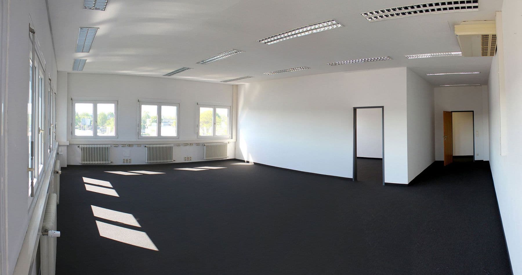 Pronájem kanceláře 24 m², Brixenerstr. 8, Augsburg, Bavorsko Pronájem kanceláře 24 m², Brixenerstr. 8, Augsburg, Bavorsko