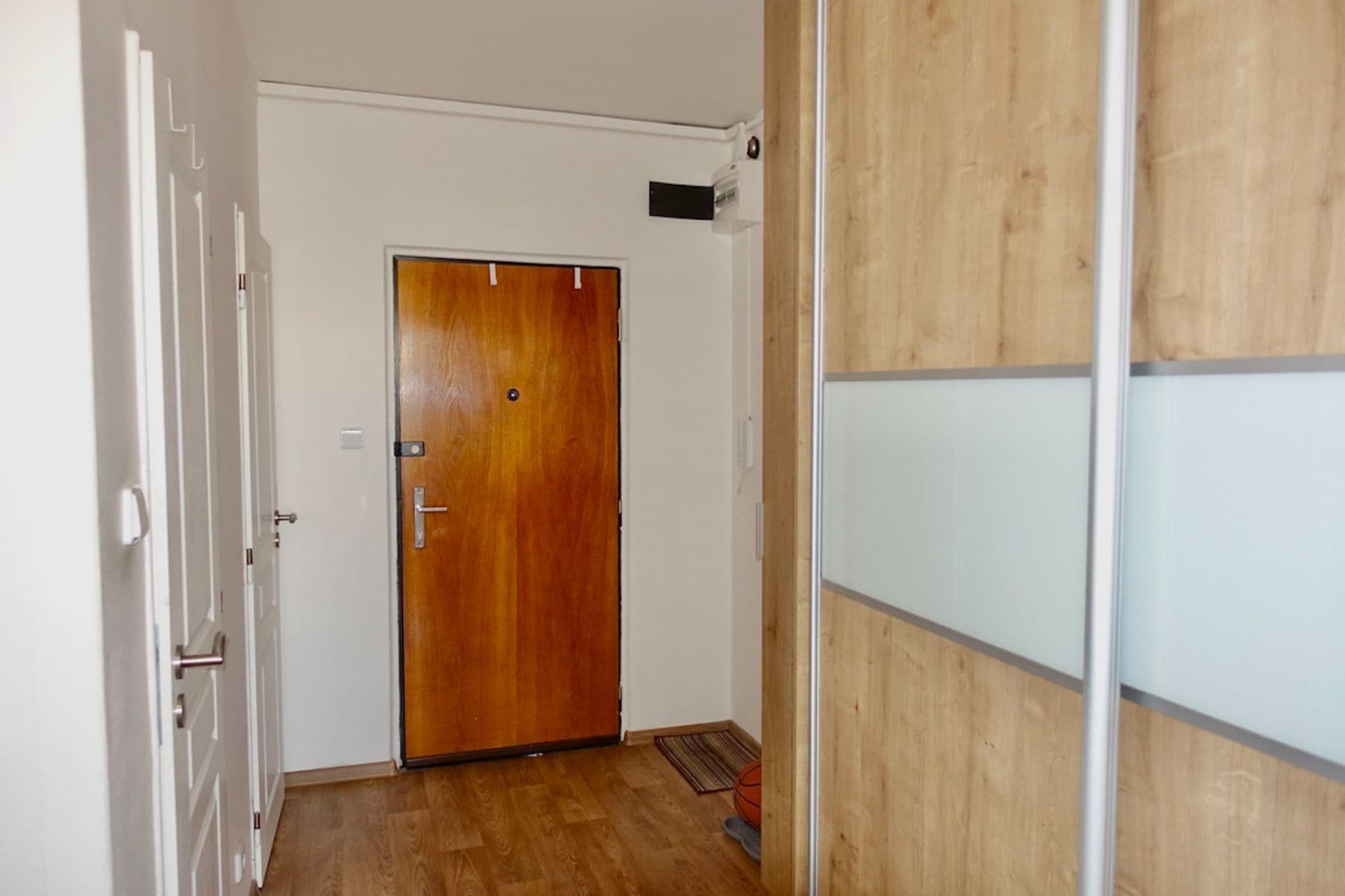 Pronájem bytu 2+kk 47 m², Frýdlantská, Praha, Praha Pronájem bytu 2+kk 47 m², Frýdlantská, Praha, Praha