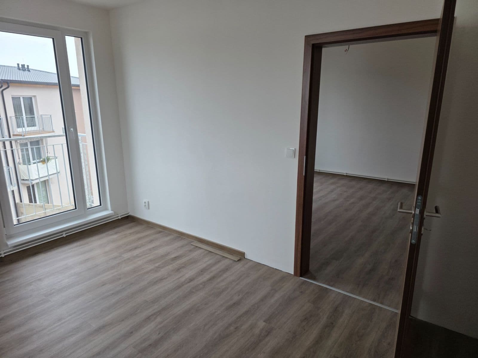 Pronájem bytu 2+kk 40 m², Vestecká, Nehvizdy, Středočeský kraj Pronájem bytu 2+kk 40 m², Vestecká, Nehvizdy, Středočeský kraj