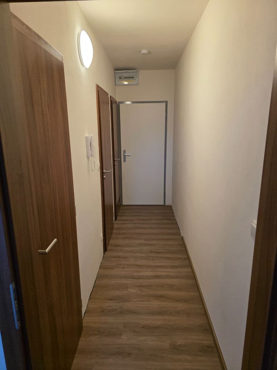 Pronájem bytu 2+kk 40 m², Vestecká, Nehvizdy, Středočeský kraj Pronájem bytu 2+kk 40 m², Vestecká, Nehvizdy, Středočeský kraj