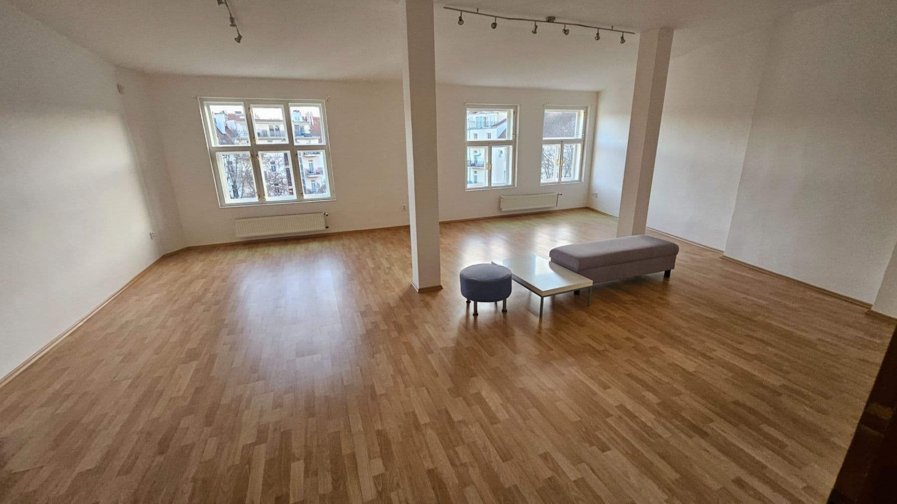 Pronájem bytu 4+1 180 m², Škroupovo náměstí, Praha, Praha Pronájem bytu 4+1 180 m², Škroupovo náměstí, Praha, Praha