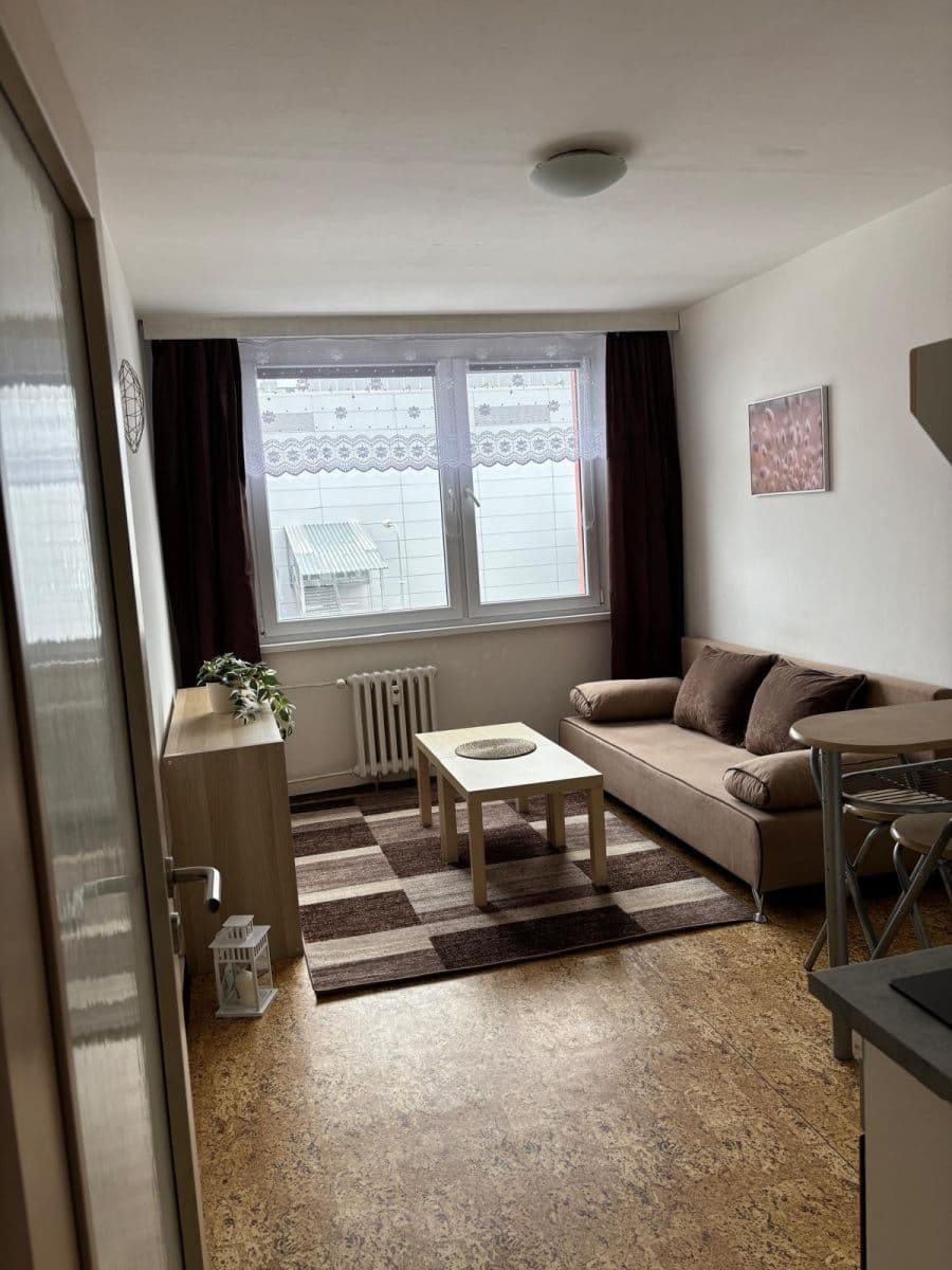 Pronájem bytu 2+kk 39 m², Bryksova, Praha, Praha Pronájem bytu 2+kk 39 m², Bryksova, Praha, Praha