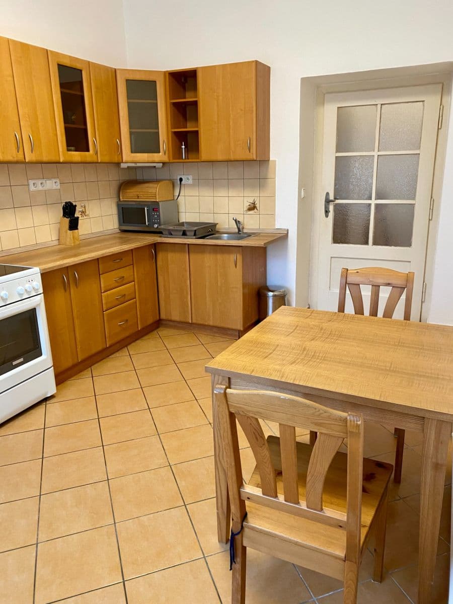 Pronájem bytu 1+1 40 m², Zelená, Praha, Praha Pronájem bytu 1+1 40 m², Zelená, Praha, Praha