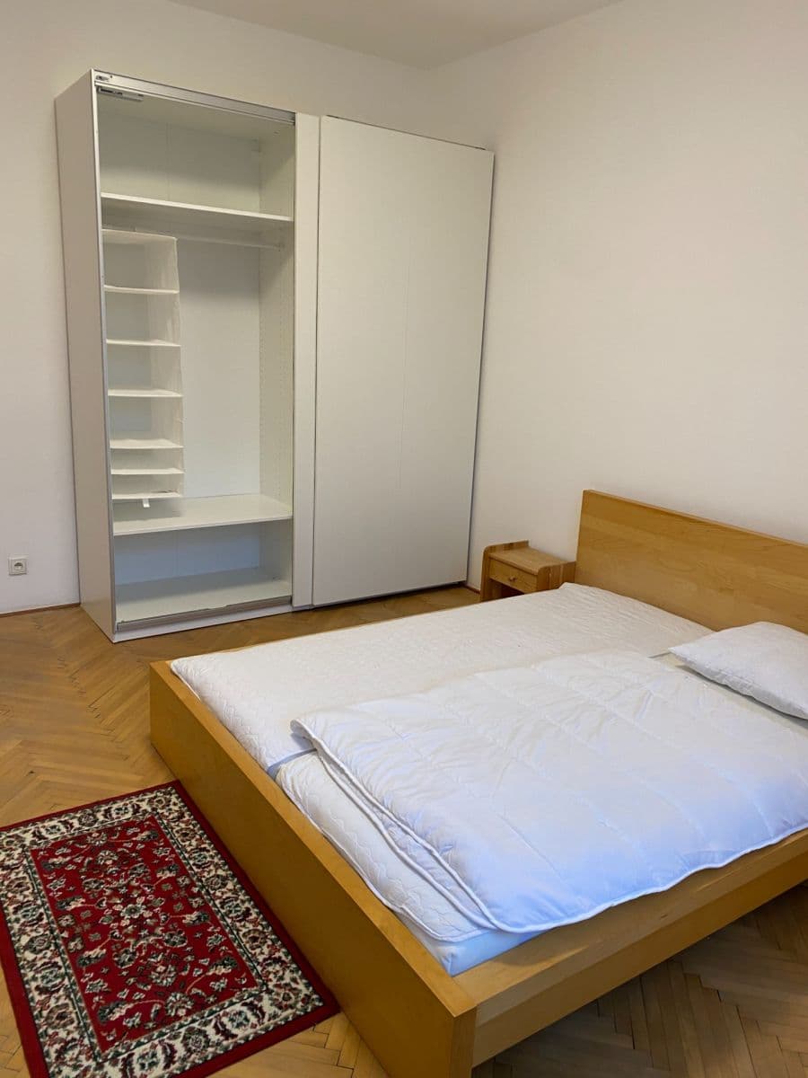 Pronájem bytu 1+1 40 m², Zelená, Praha, Praha Pronájem bytu 1+1 40 m², Zelená, Praha, Praha